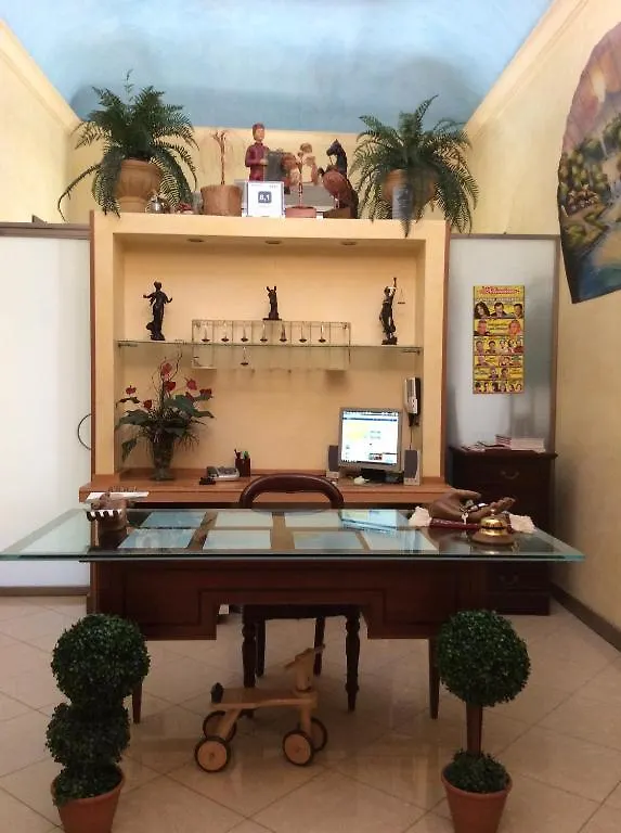 Albergo Verdi Palermo 2*,  Włochy